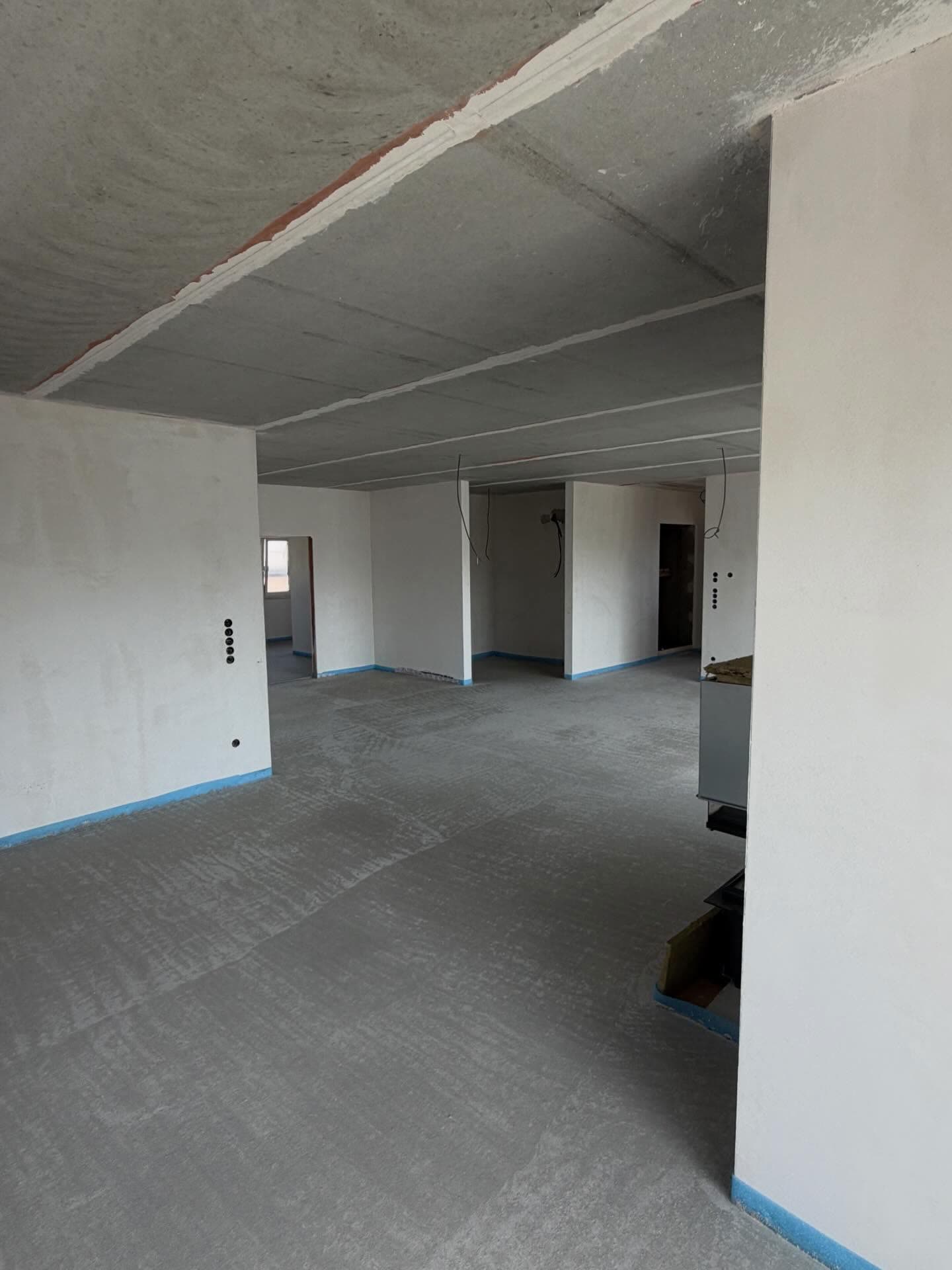 Innenausbau: 1.250 m² Putz & 400 m² Estrich